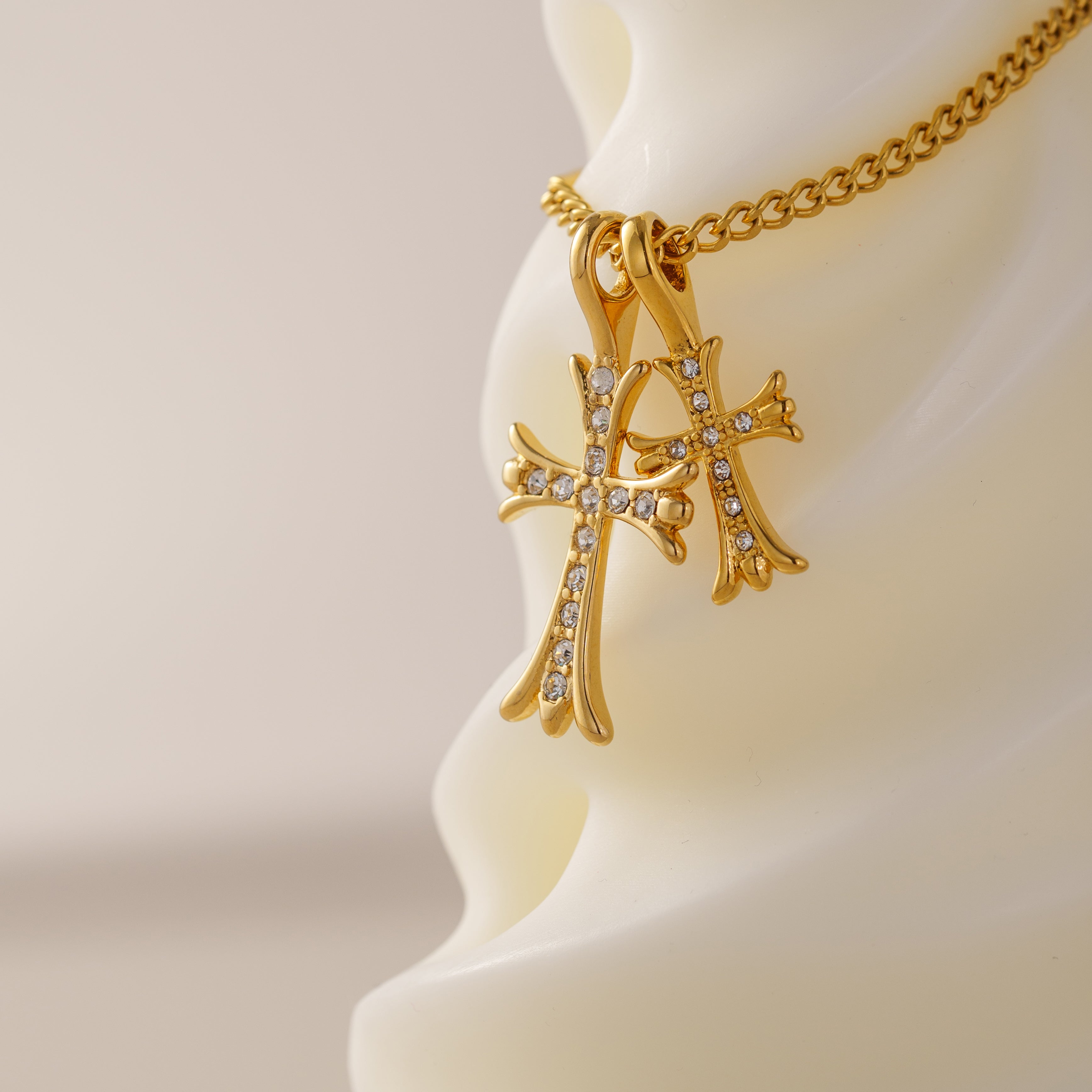 Pray On It double cross necklace - Loopbrek