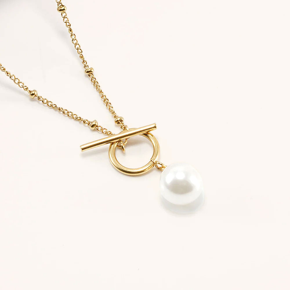 Loopbrek- pendant necklace-The Chain of Freedom and Uniqueness · Pearl Harmony Necklace -zoom in