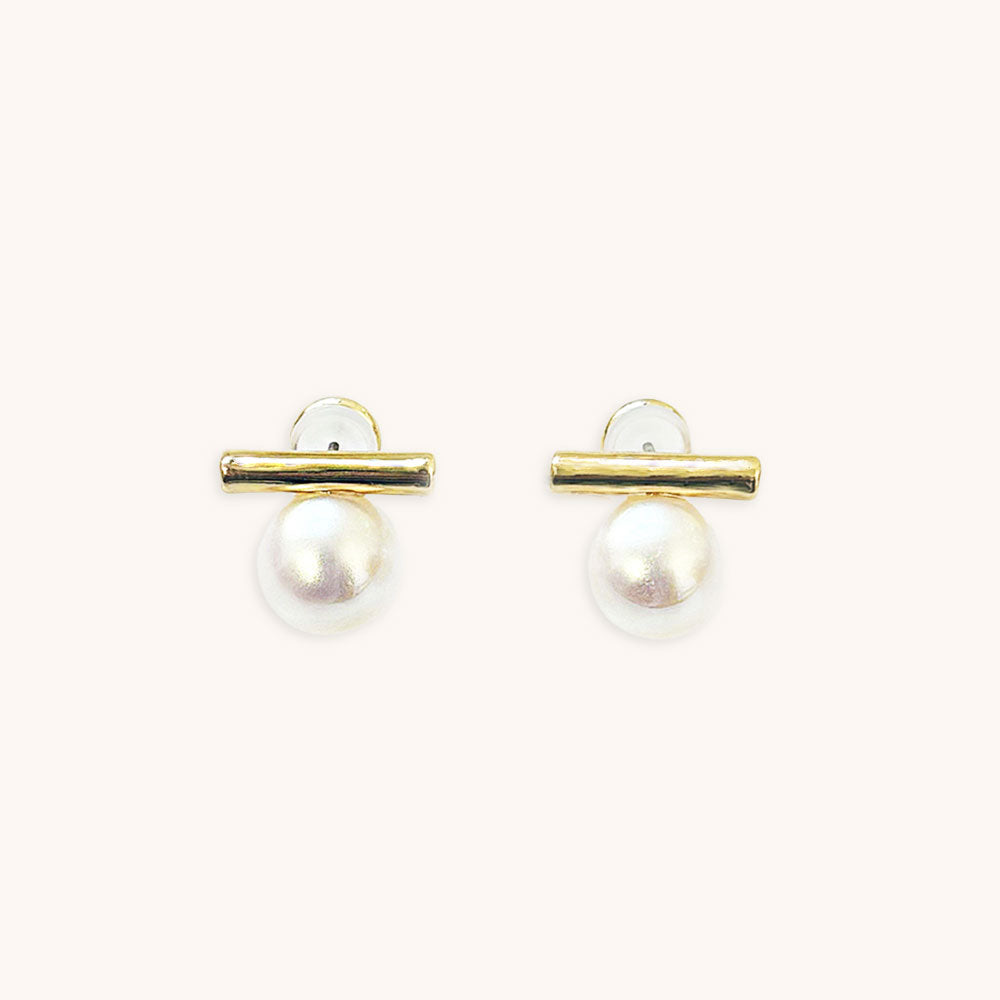 Loopbrek - Stud earrings - Minimalist Metal Pearl Studs - zoom in