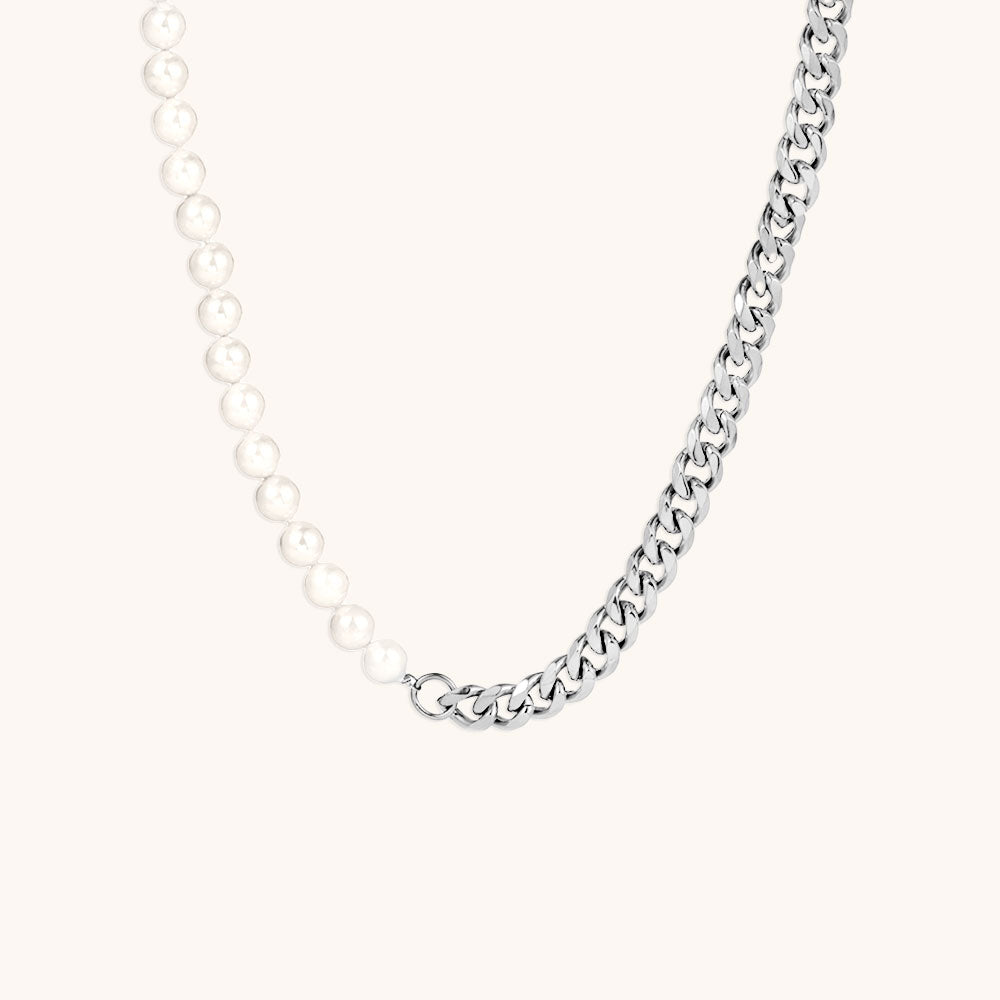 Loopbrek - chain necklace - Cuban Chain Meets Pearl Necklace -zoom in